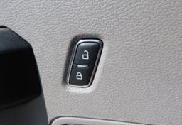 2022 Ford F-250 Super Duty XL - Image 46