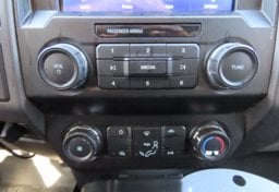 2022 Ford F-250 Super Duty XL - Image 41