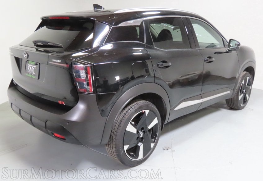 2026 Nissan Kicks SR - Image 19