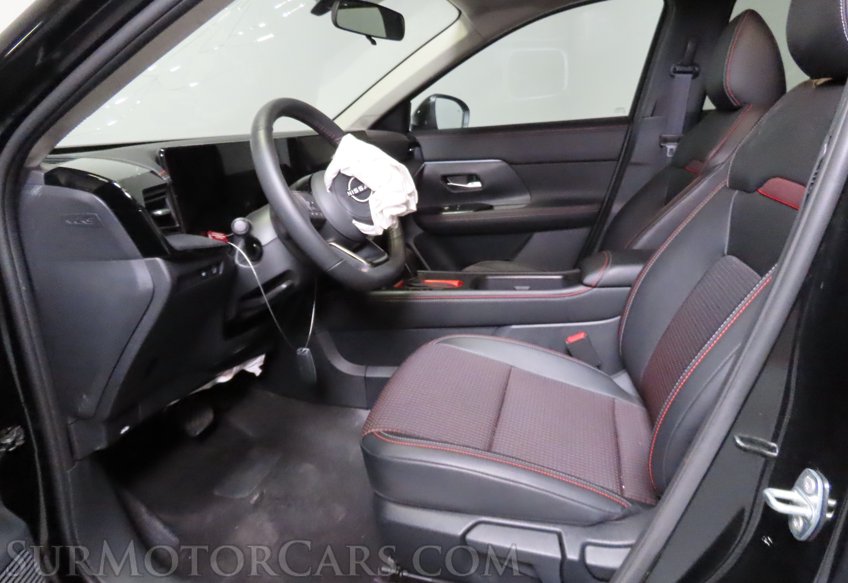 2026 Nissan Kicks SR - Image 28