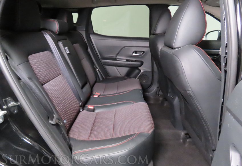 2026 Nissan Kicks SR - Image 32