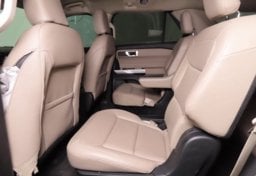 2024 Ford Explorer XLT - Image 30