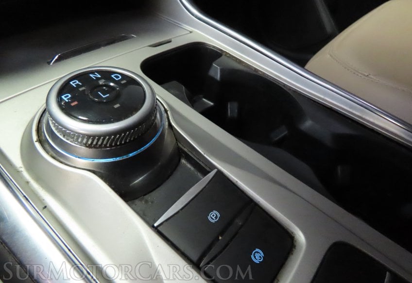 2024 Ford Explorer XLT - Image 23