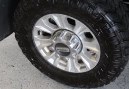 2020 Ford F-350 Super Duty - Image 43