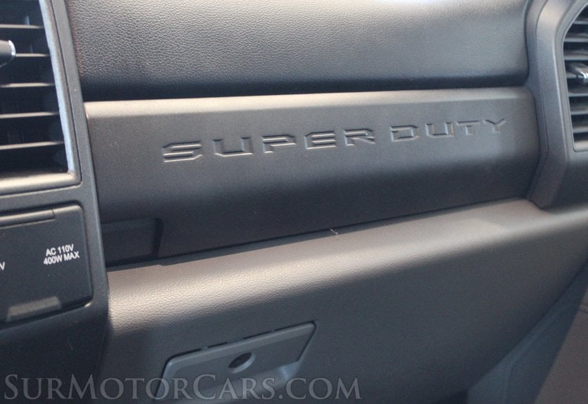 2020 Ford F-350 Super Duty - Image 32