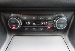 2017 Mercedes-Benz GLA 250 - Image 41