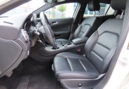 2017 Mercedes-Benz GLA 250 - Image 29