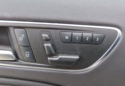 2017 Mercedes-Benz GLA 250 - Image 46