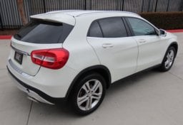 2017 Mercedes-Benz GLA 250 - Image 7