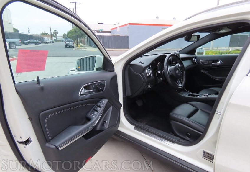 2017 Mercedes-Benz GLA 250 - Image 21