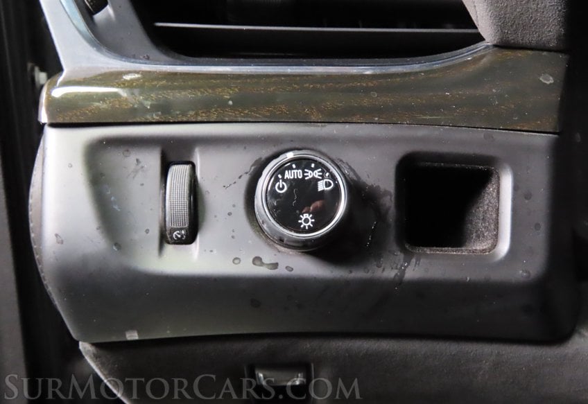 2016 Cadillac Escalade ESV Platinum - Image 30