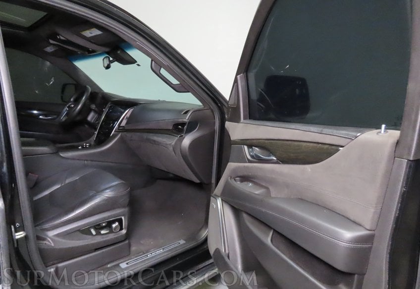 2016 Cadillac Escalade ESV Platinum - Image 42