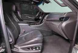 2016 Cadillac Escalade ESV Platinum - Image 43