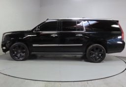 2016 Cadillac Escalade ESV Platinum - Image 5