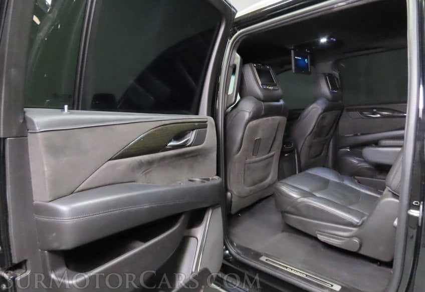 2016 Cadillac Escalade ESV Platinum - Image 21