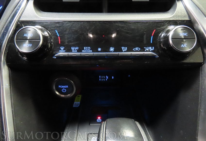 2021 Toyota Venza LE - Image 40
