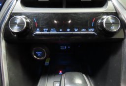2021 Toyota Venza LE - Image 40