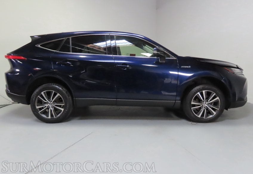 2021 Toyota Venza LE - Image 6