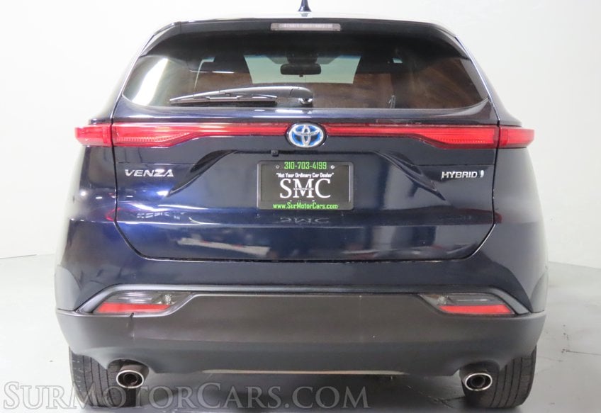 2021 Toyota Venza LE - Image 11