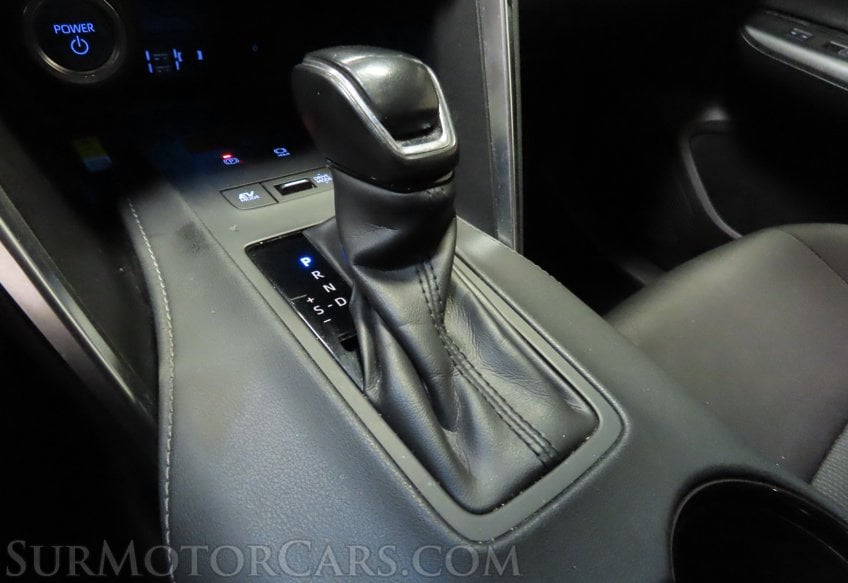 2021 Toyota Venza LE - Image 41