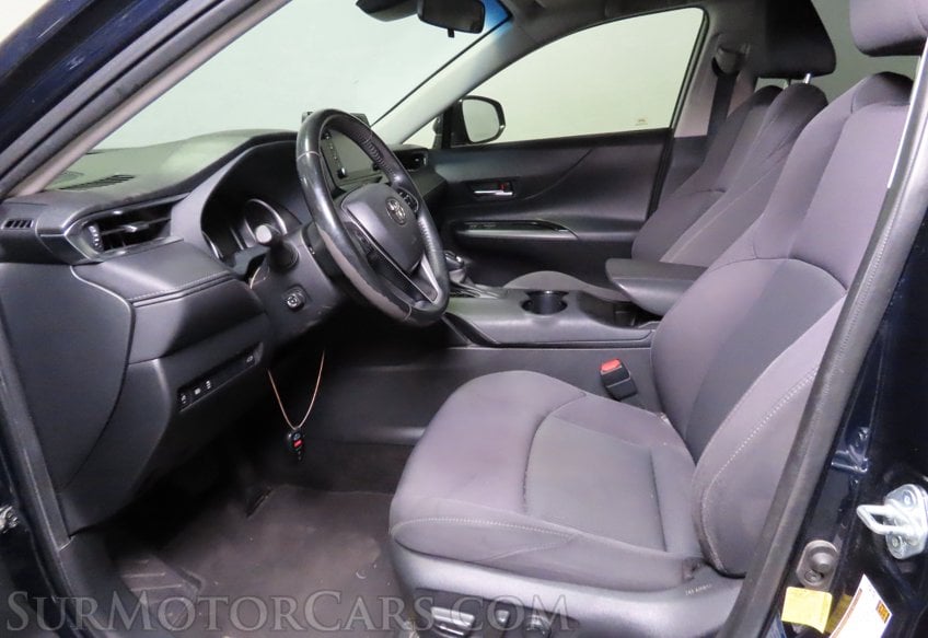 2021 Toyota Venza LE - Image 24