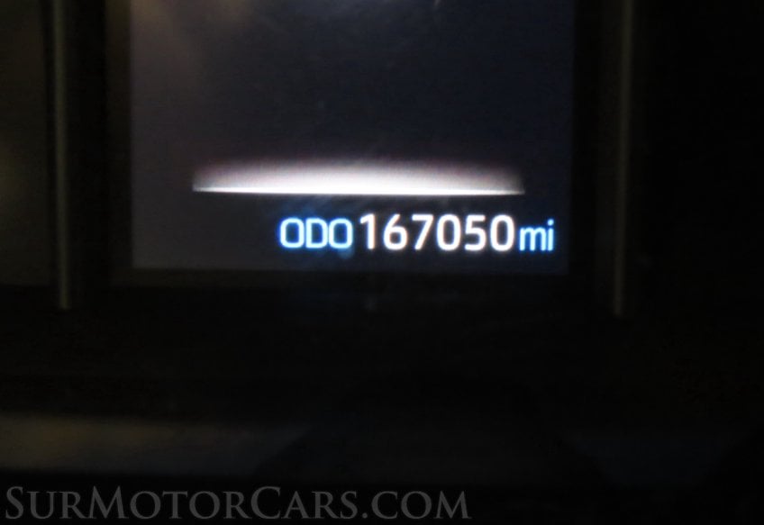 2021 Toyota Venza LE - Image 37