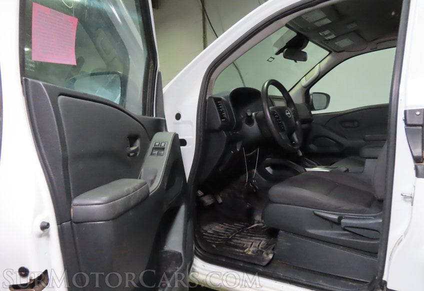 2024 Nissan Frontier S - Image 29