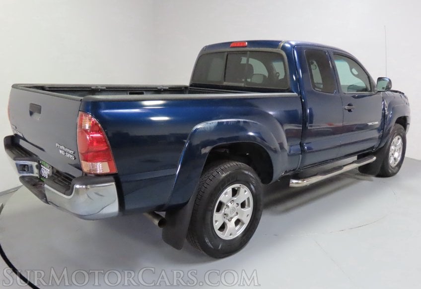 2008 Toyota Tacoma PreRunner V6 - Image 10