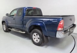 2008 Toyota Tacoma PreRunner V6 - Image 7