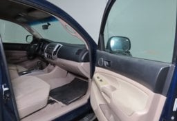 2008 Toyota Tacoma PreRunner V6 - Image 41