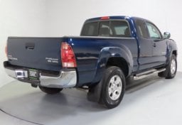 2008 Toyota Tacoma PreRunner V6 - Image 8