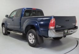 2008 Toyota Tacoma PreRunner V6 - Image 9