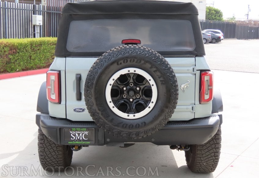 2024 Ford Bronco Badlands - Image 11