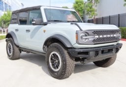 2024 Ford Bronco Badlands - Image 4