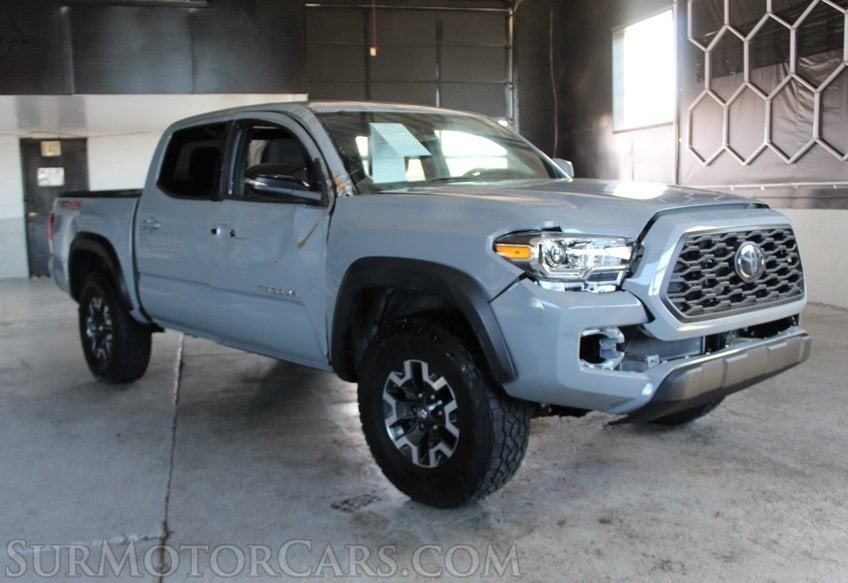 2019 Toyota Tacoma TRD Off-Road - Image 4