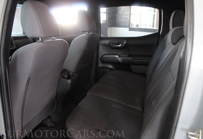 2019 Toyota Tacoma TRD Off-Road - Image 15