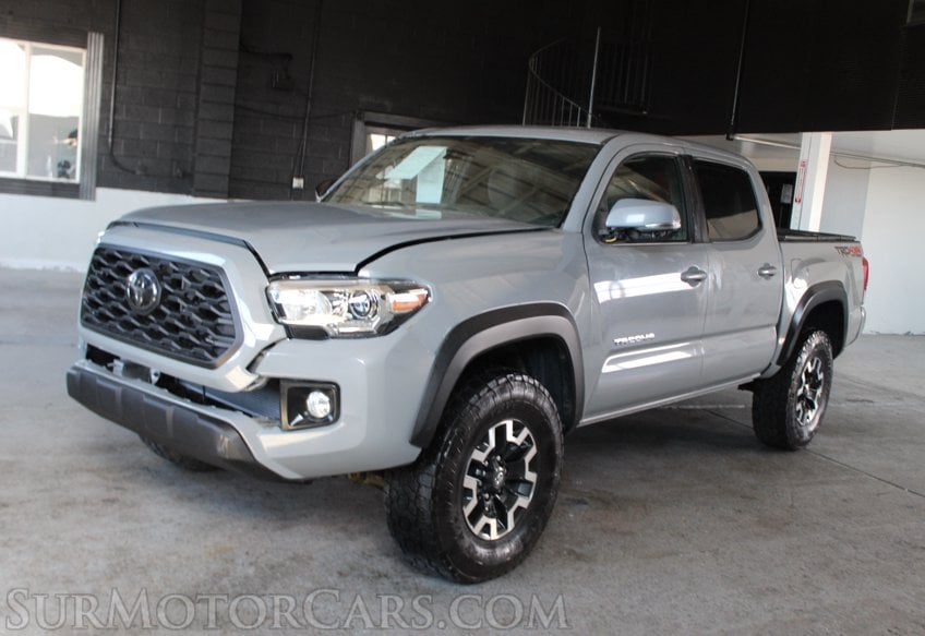 2019 Toyota Tacoma TRD Off-Road - Image 3