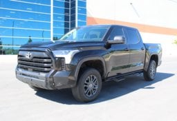 2024 Toyota Tundra 4x4 SR5 - Image 4