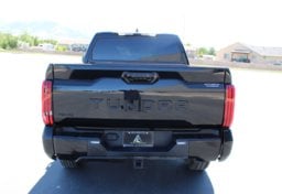 2024 Toyota Tundra 4x4 SR5 - Image 12