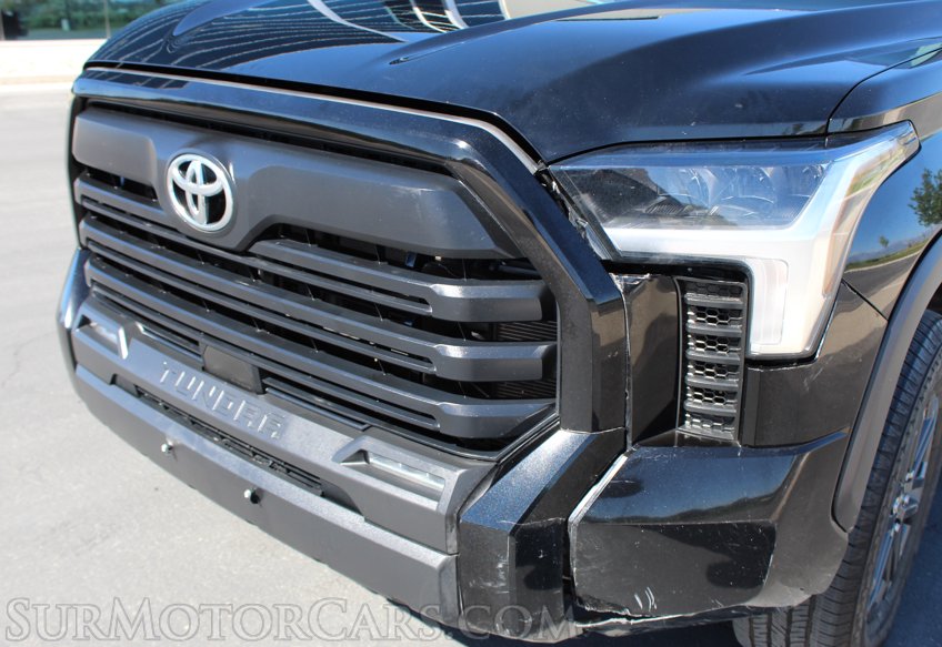 2024 Toyota Tundra 4x4 SR5 - Image 18