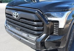 2024 Toyota Tundra 4x4 SR5 - Image 18