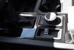 2024 Toyota Tundra 4x4 SR5 - Image 49