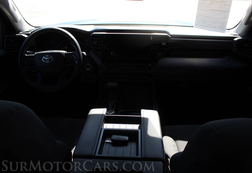 2024 Toyota Tundra 4x4 SR5 - Image 32