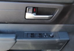 2024 Toyota Tundra 4x4 SR5 - Image 55
