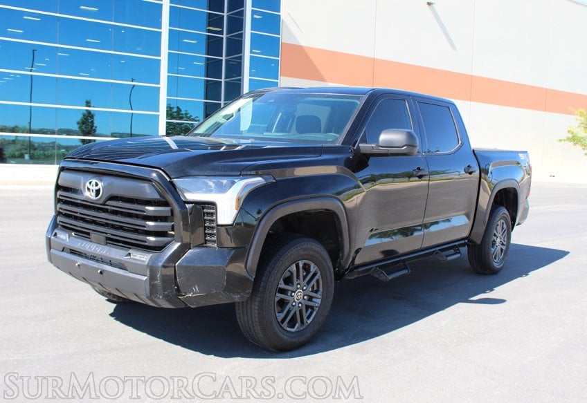2024 Toyota Tundra 4x4 SR5 - Image 2