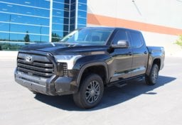 2024 Toyota Tundra 4x4 SR5 - Image 2