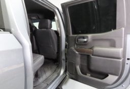 2019 Chevrolet Silverado 1500 - Image 19
