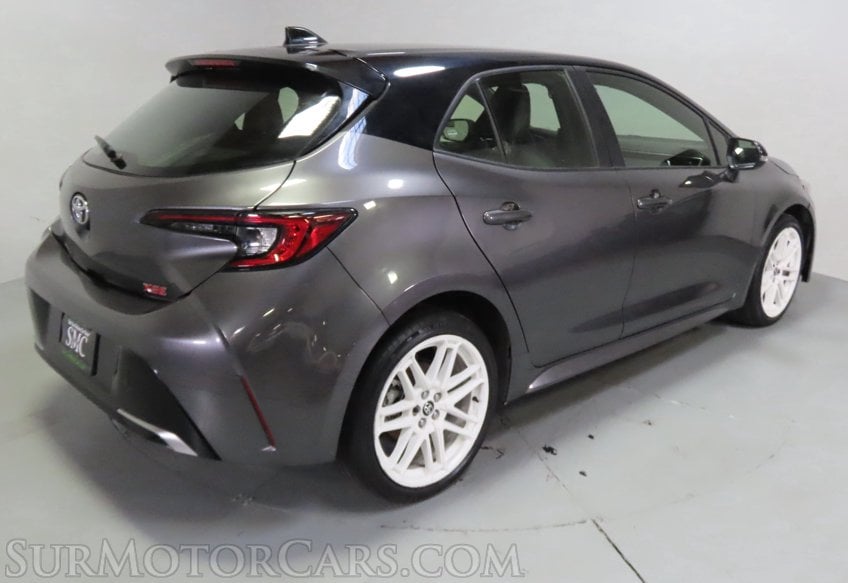 2025 Toyota Corolla Hatchback XSE - Image 10