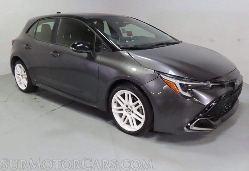 2025 Toyota Corolla Hatchback XSE - Image 2