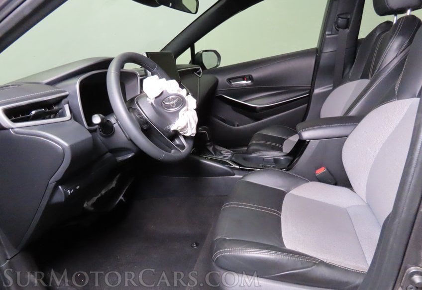 2025 Toyota Corolla Hatchback XSE - Image 16